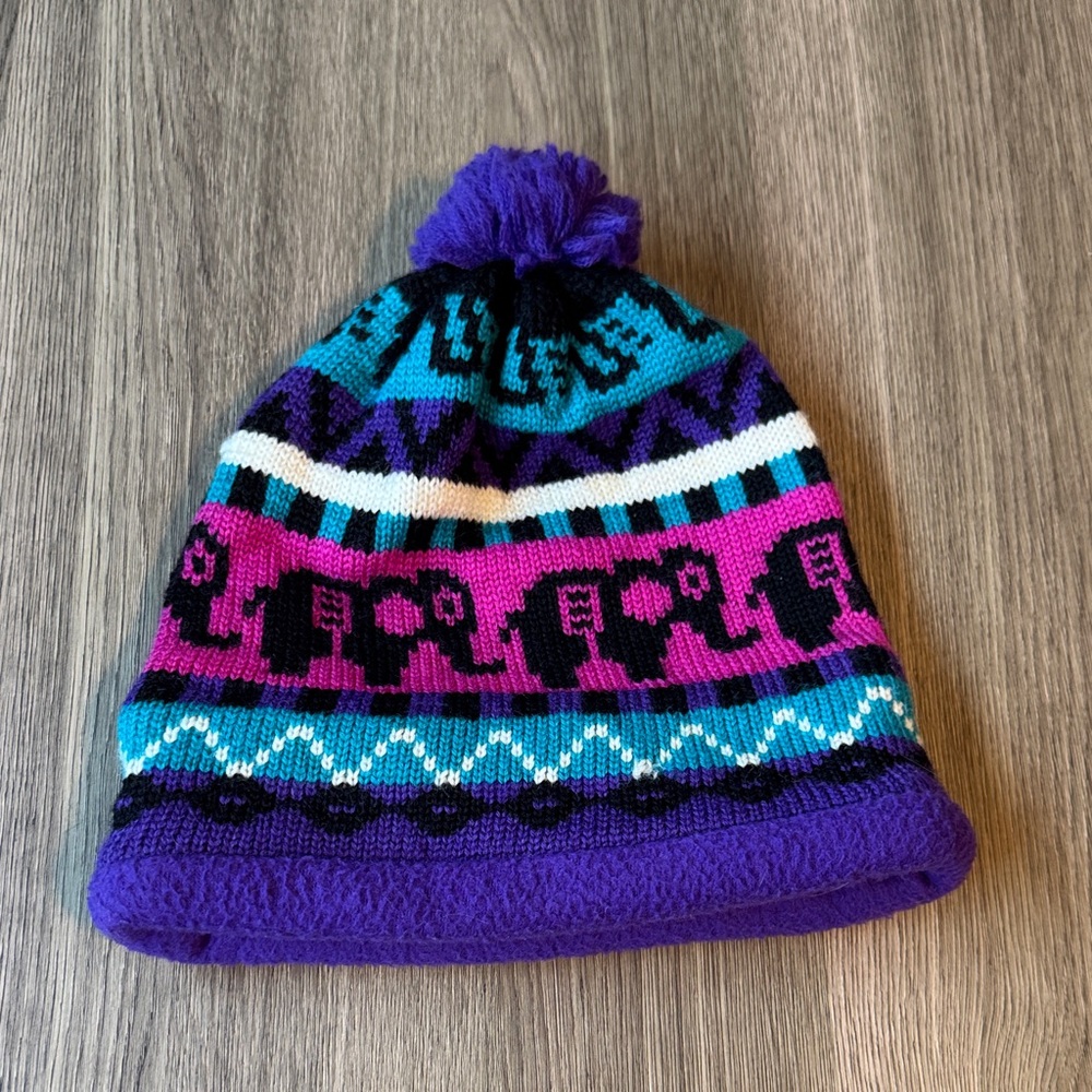 Junior Size Rugged Bear Elephant Knit Beanie Wool Hat Pom – Hong Kong EUC